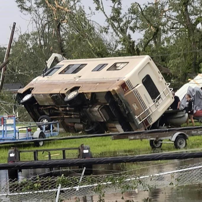 Tornadoes clobber Mississippi. Hours later, its governor attends Republican fundraiser in Alabama